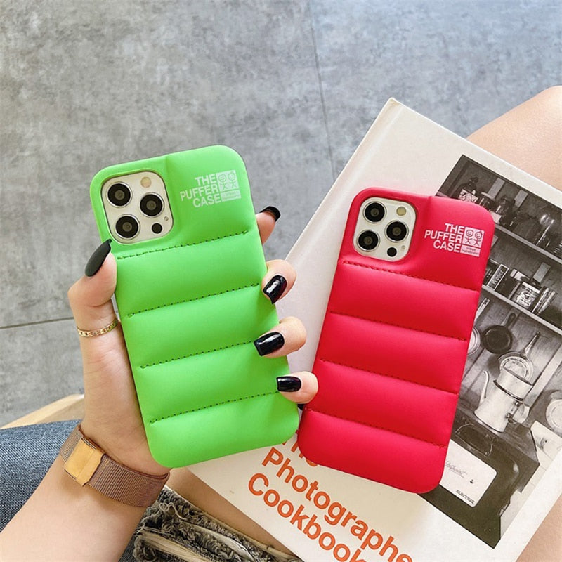 Funda acolchada tipo Nort Face para iPhone - Silicona suave