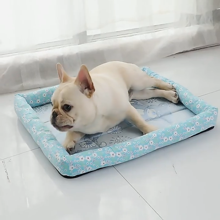 Alfombrilla refrescante de verano para perros y gatos