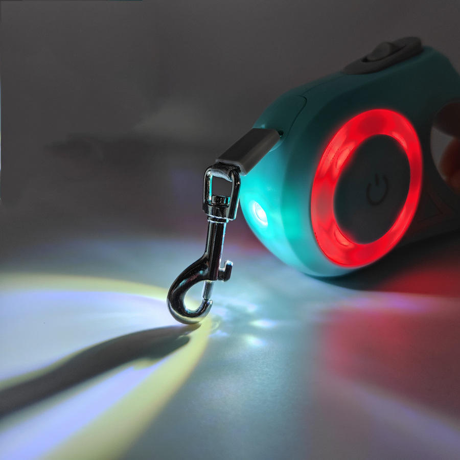 Correa retráctil con luz LED para perros – Seguridad y visibilidad en paseos nocturnos