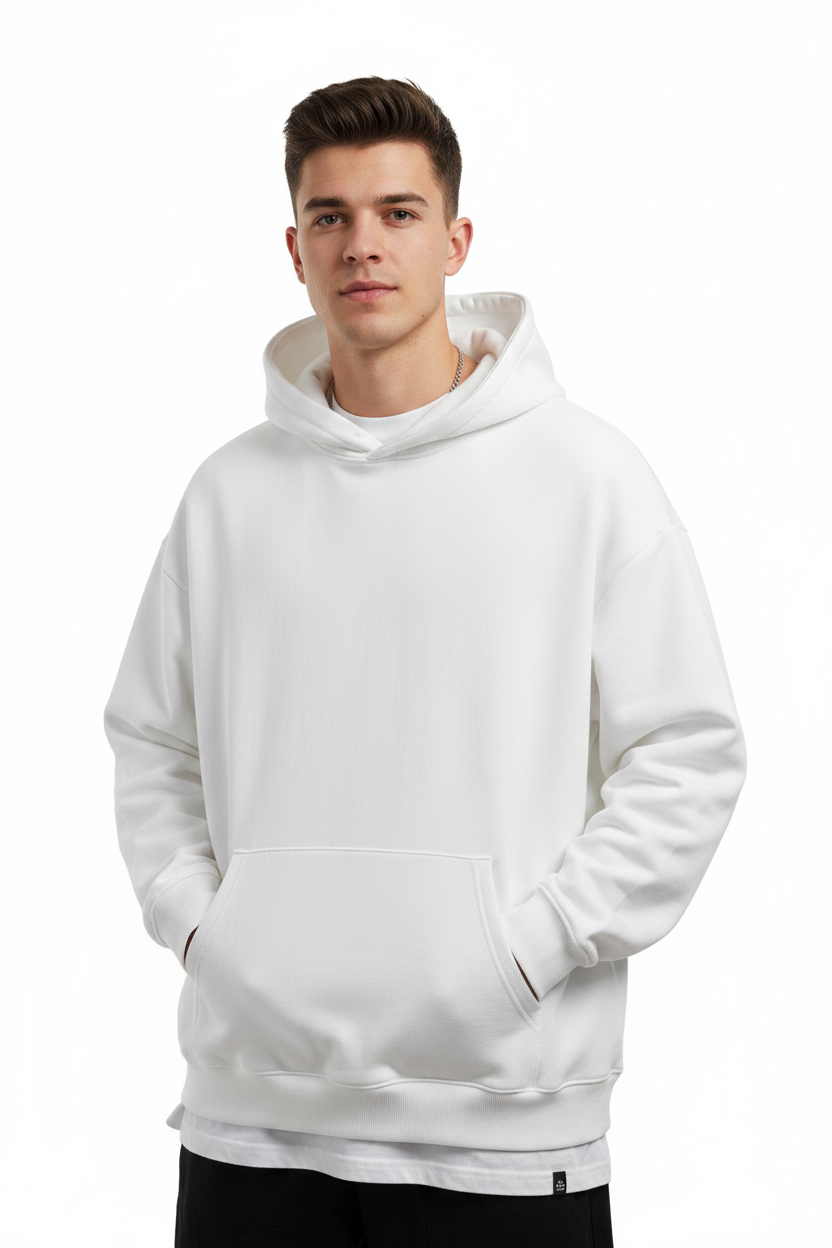 Modelo con hoodie Blanco