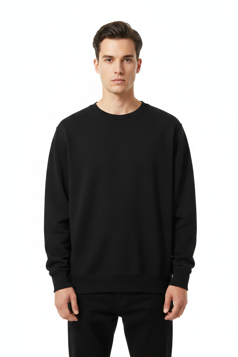 Modelo con sudadera Black